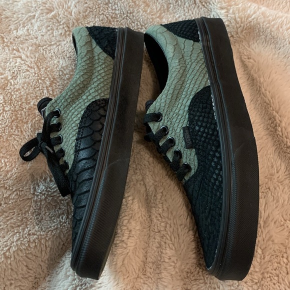 Vans Harry Potter Slytherin Green Black Sneakers - Picture 2 of 5